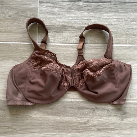 48b front closure bra Clearance